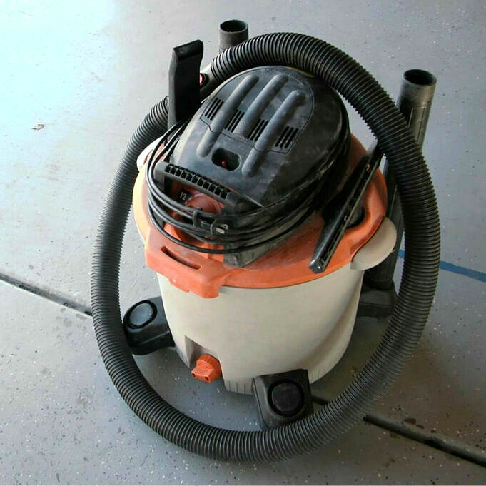 Shop Vac Vs Dust Collector What's The Difference?